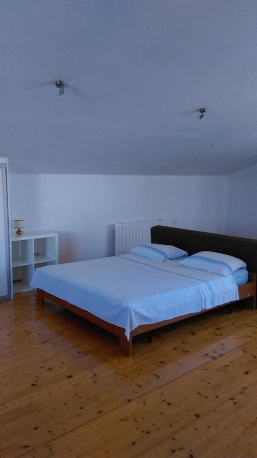 Apartment Elinor 2 روفينج المظهر الخارجي الصورة