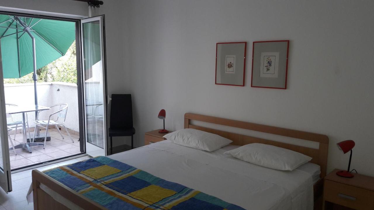 Apartment Elinor 2 روفينج المظهر الخارجي الصورة