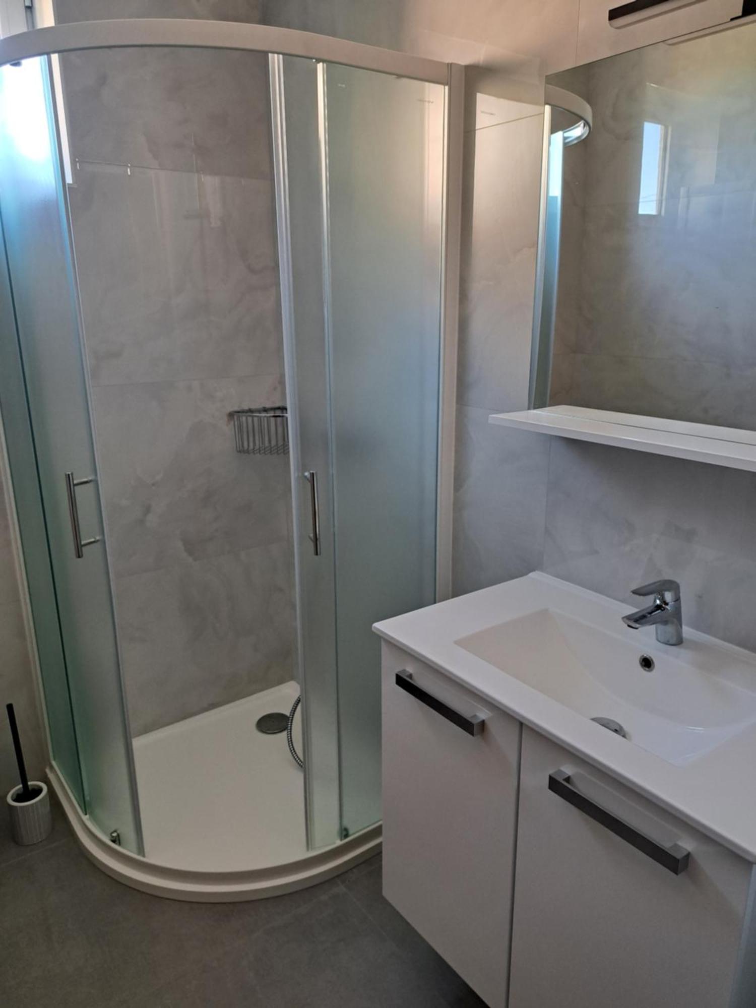 Apartment Elinor 2 روفينج المظهر الخارجي الصورة