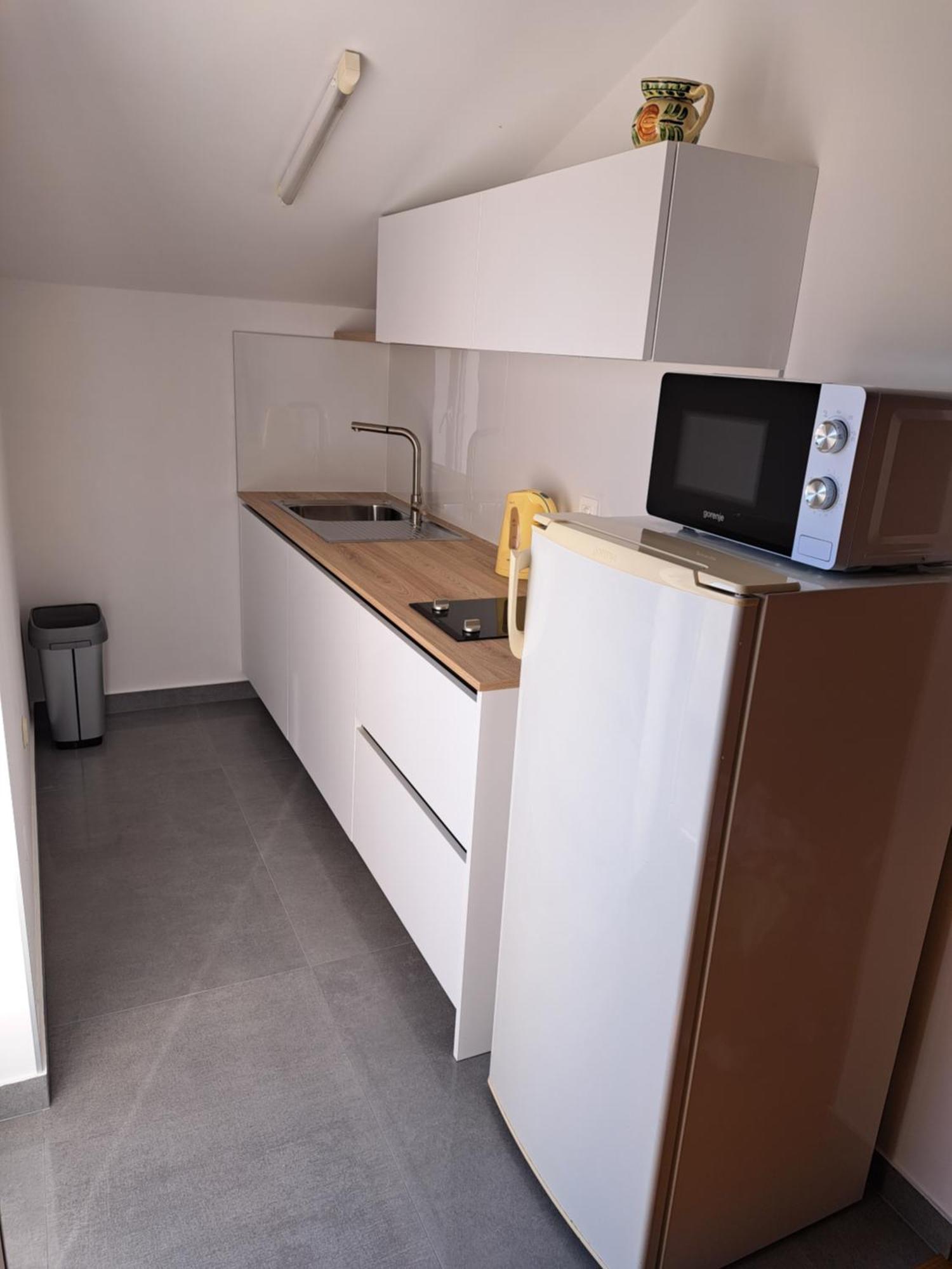 Apartment Elinor 2 روفينج المظهر الخارجي الصورة